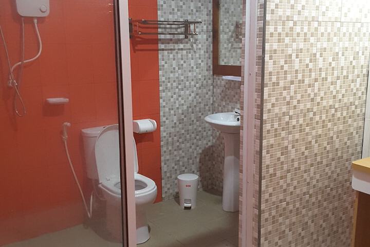 Room 11 of 11