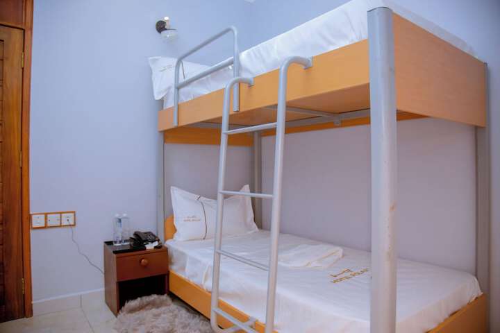 Room 25 of 36