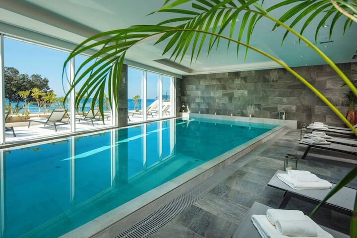 Pool 47 of 119