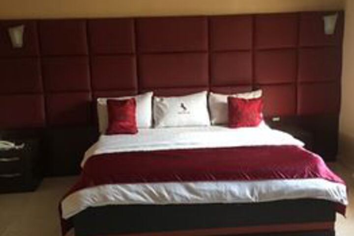 Room 13 of 41