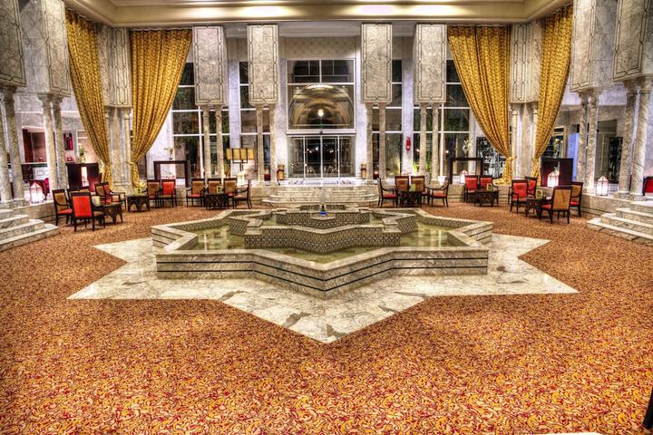 Entrance & Lobby