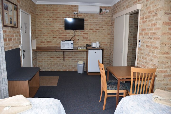 Room 16 of 41