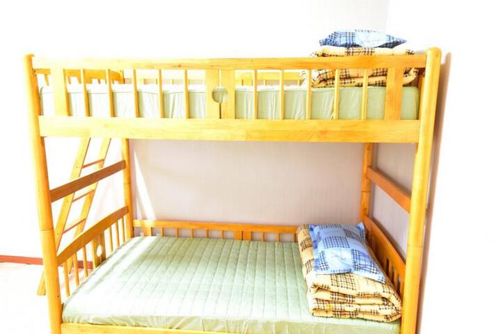 Room 3 of 5