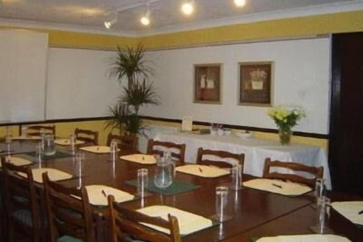 Dining 23 of 45