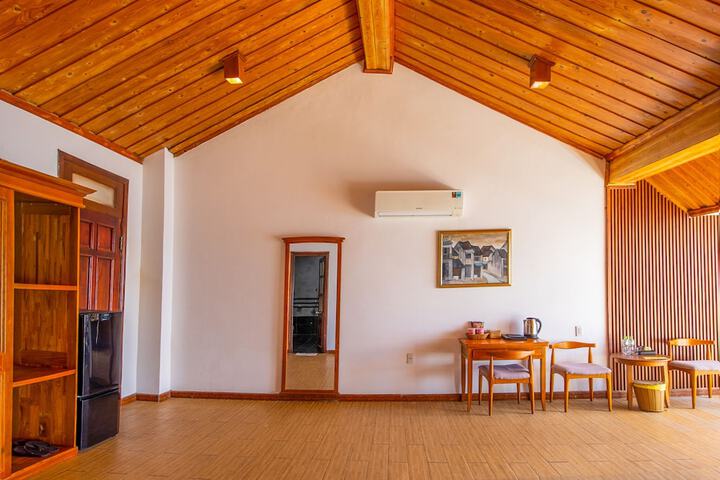 Room 13 of 39