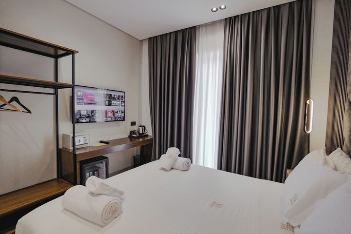 Room 9 of 95