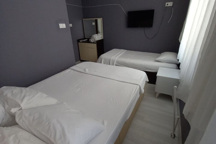 Room 26 of 73