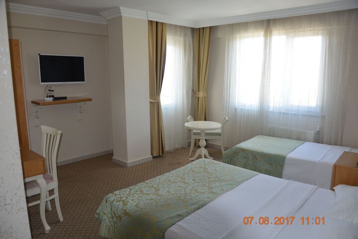 Room 25 of 69