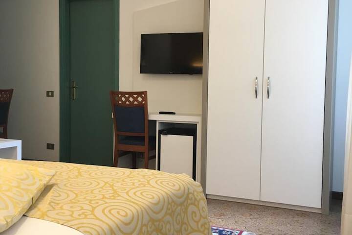 Room 17 of 59