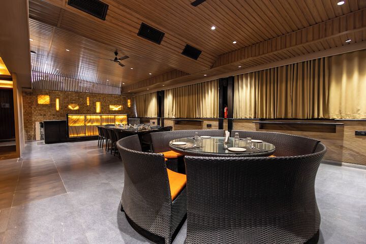 Ballroom/Hall 40 of 54