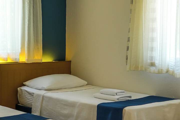 Room 9 of 62