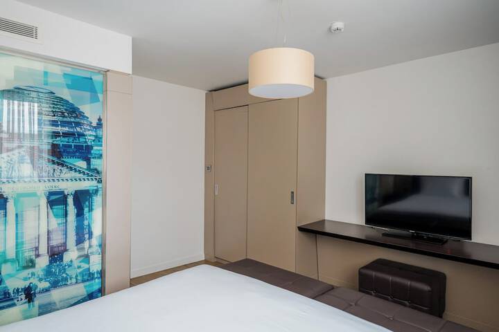 Room 31 of 110