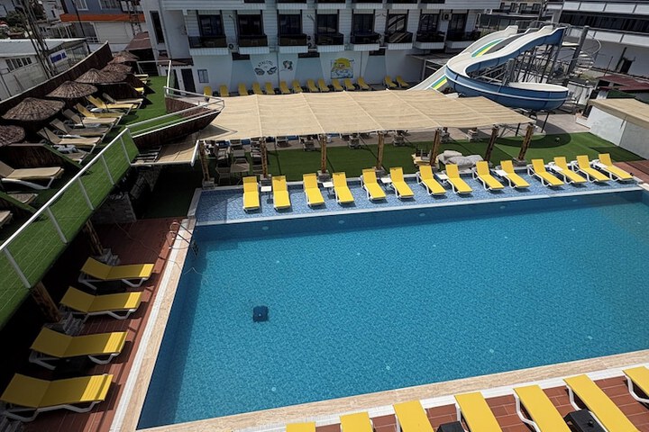 Hotel 36 of 38