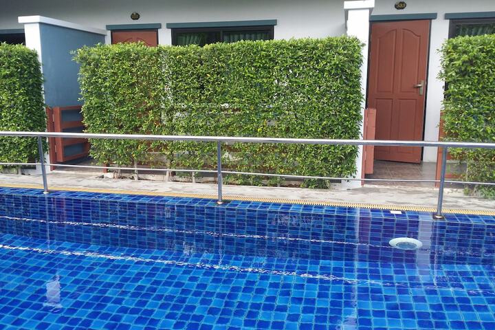 Hotel with Pool
