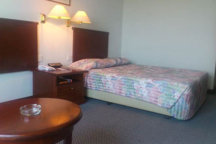 Room 9 of 44
