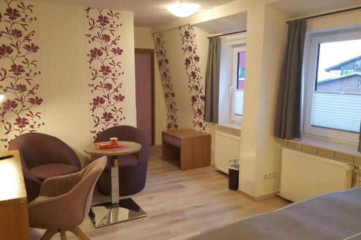 Room 8 of 39