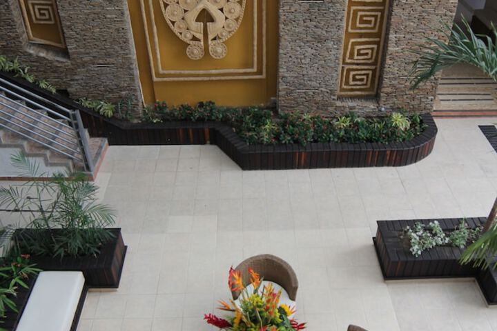 Hotel Interior 4 of 25