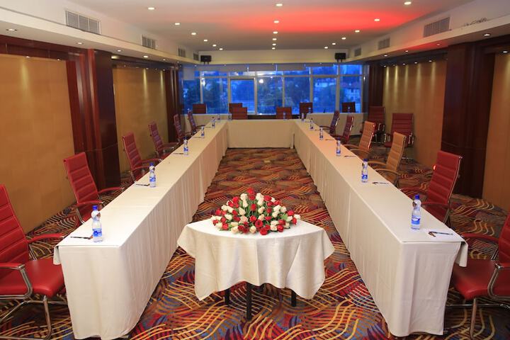 Ballroom/Hall 106 of 116