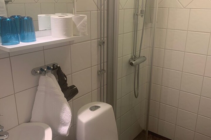 Room 10 of 44