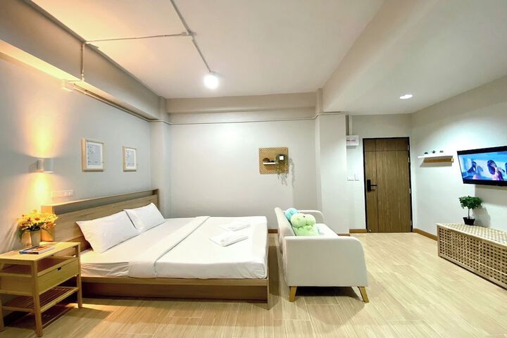 Room 25 of 51