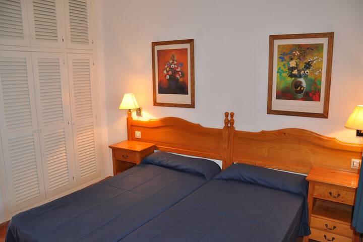 Room 13 of 132