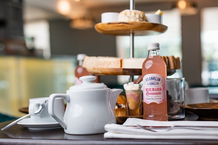 Breakfast/Coffee Service 92 of 147