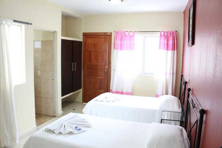 Room 16 of 44