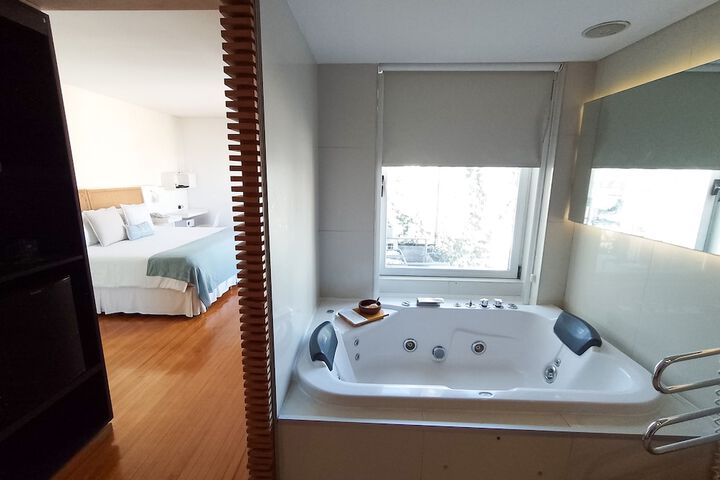 Room 20 of 31