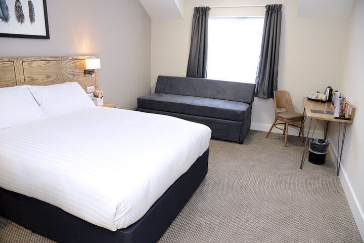 Room 10 of 31