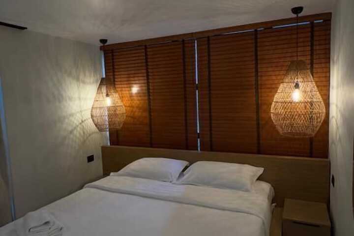 Room 3 of 50