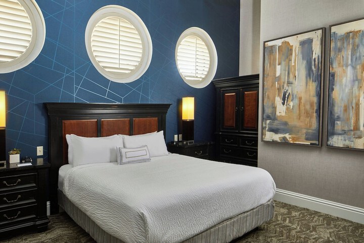 Room 20 of 65