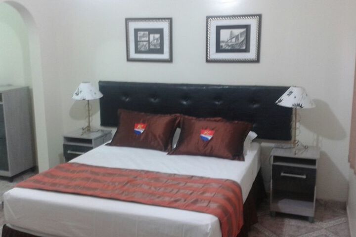 Hotel California Flats