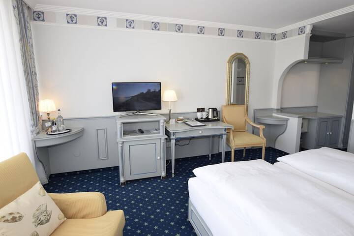 Room 50 of 73