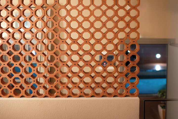 Room 104 of 282