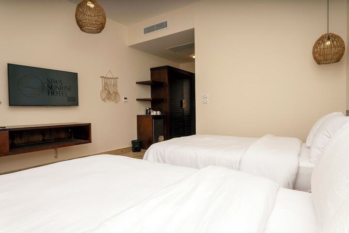 Room 6 of 17