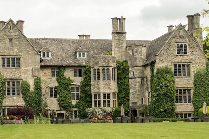 Hotel Exterior 66 of 74