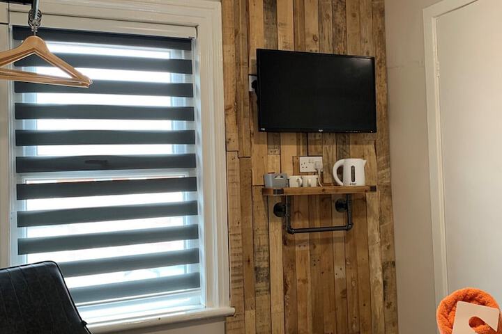 Room 14 of 23