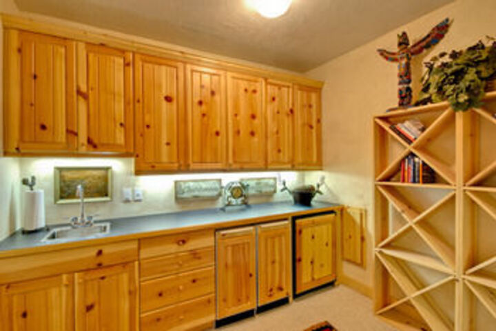 Room 15 of 24