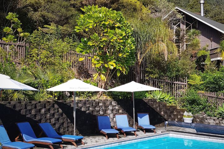 Pool Hotel