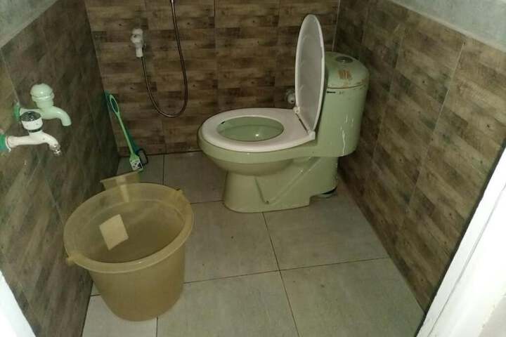 Room 7 of 13