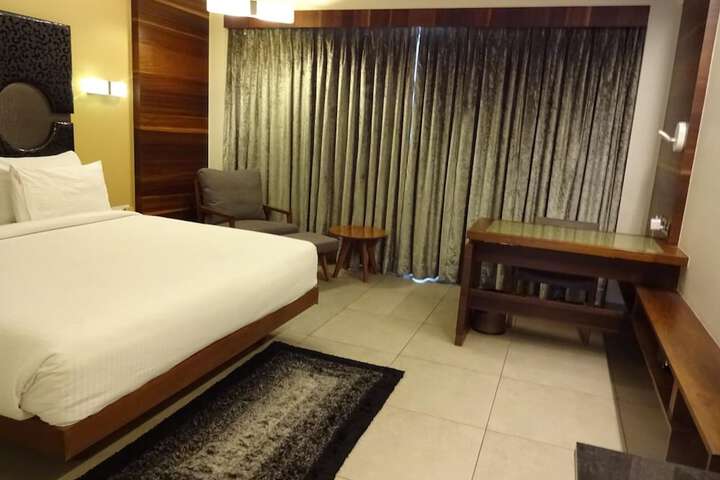 Room 16 of 65