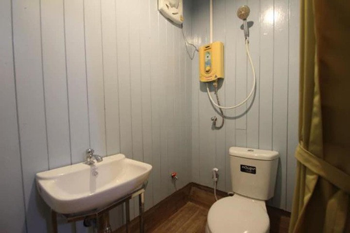 Room 17 of 47