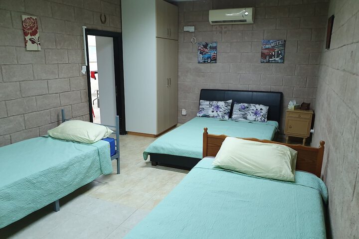 Room 8 of 63