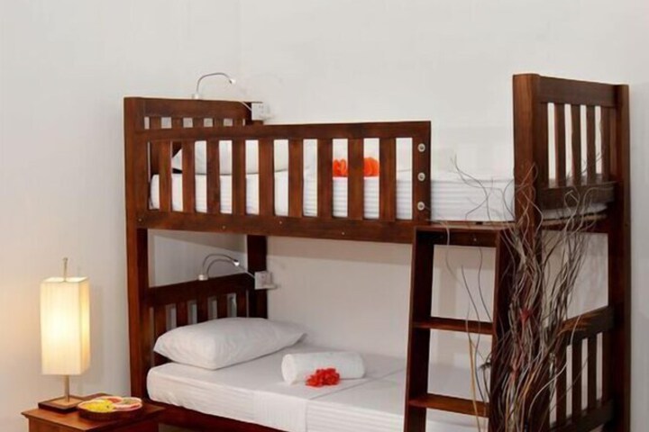 Room 6 of 23