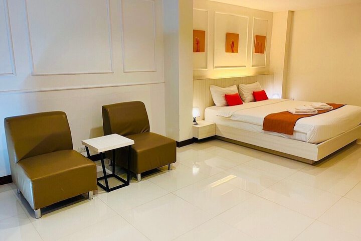 Room 55 of 174