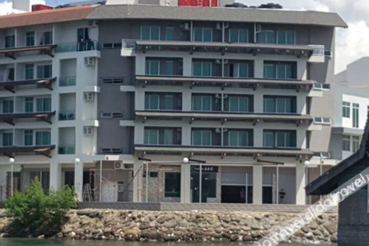 Pacific Inn