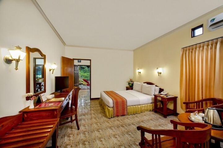 Room 16 of 43
