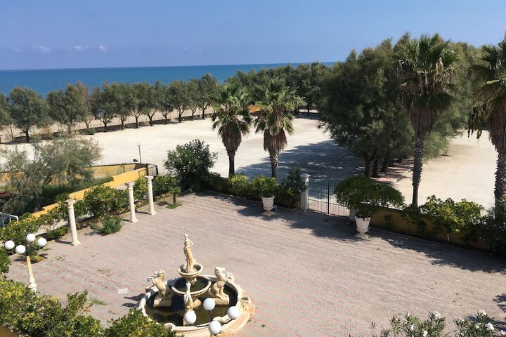 Hotel View 8 of 8