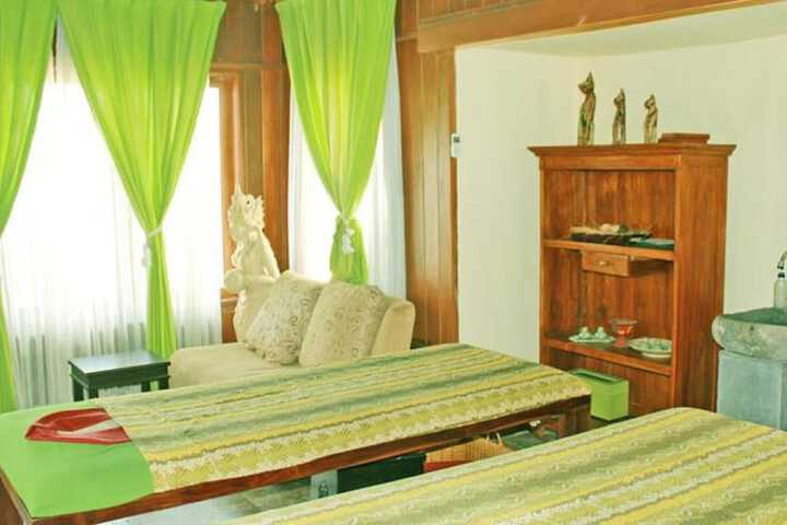 Room 18 of 28