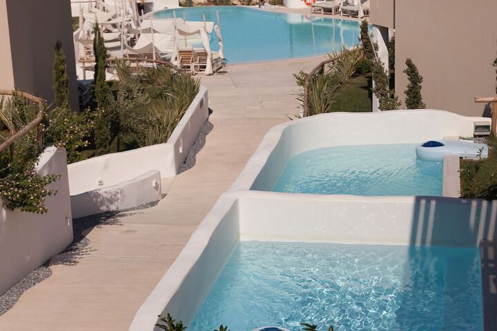 Pool 137 of 191